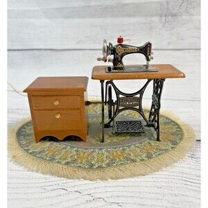 Vtg Bodo Hennig Germany Dollhouse Sewing Machine Chest Oval Rug Motorized? READ